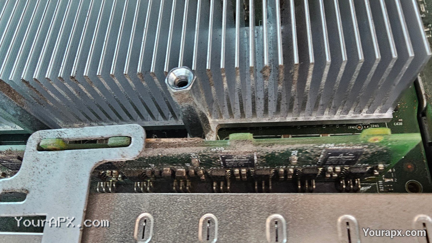 sửa switch Cisco C9300-48UXM-A V01 - chi tiết kiểm tra 6